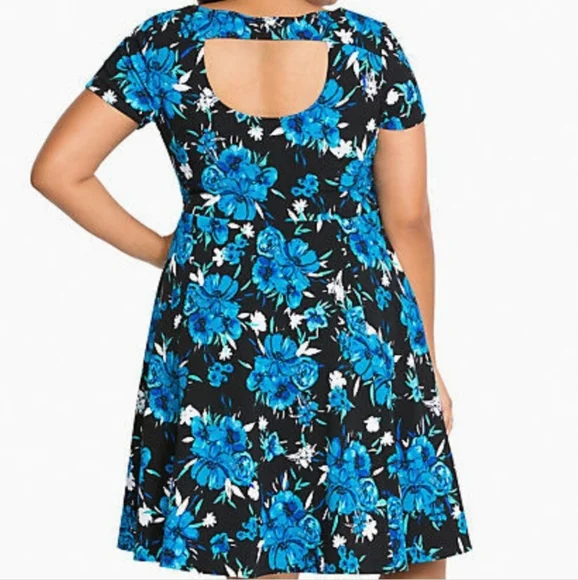 Torrid 1X Floral Textured Skater Dress Blue Black - Picture 2 of 5